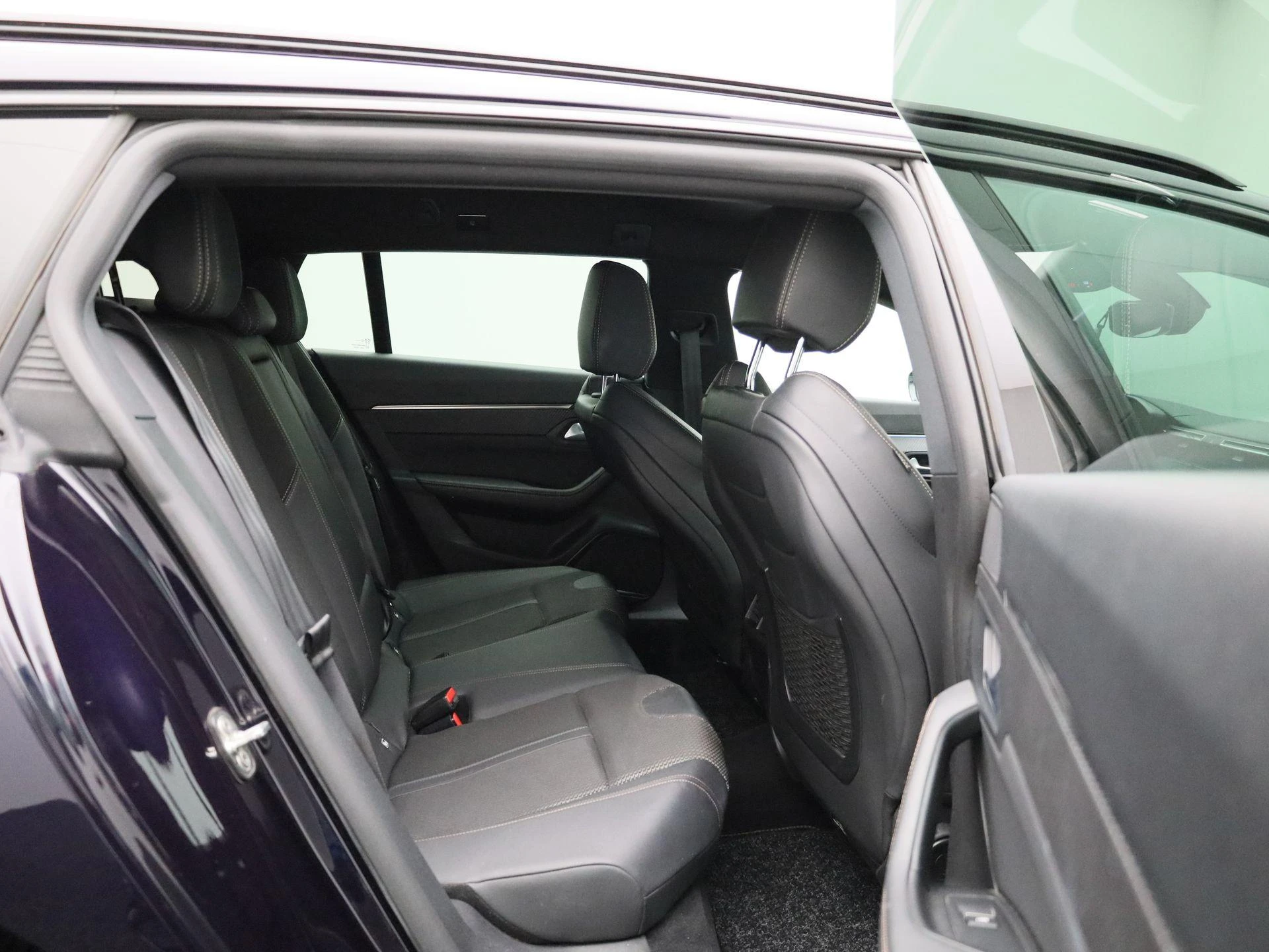 Peugeot-508-image-37