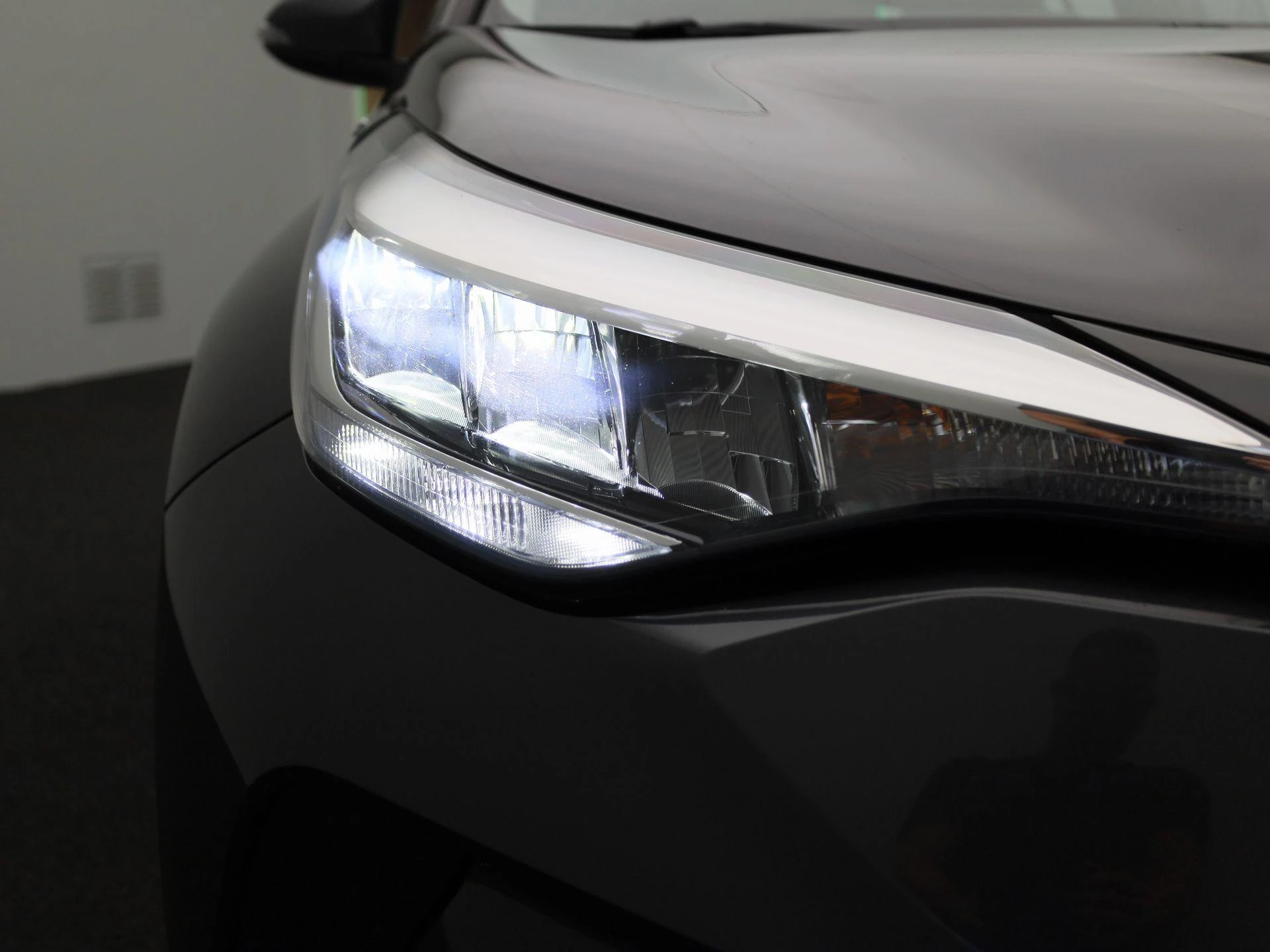 Toyota-C-HR-image-31