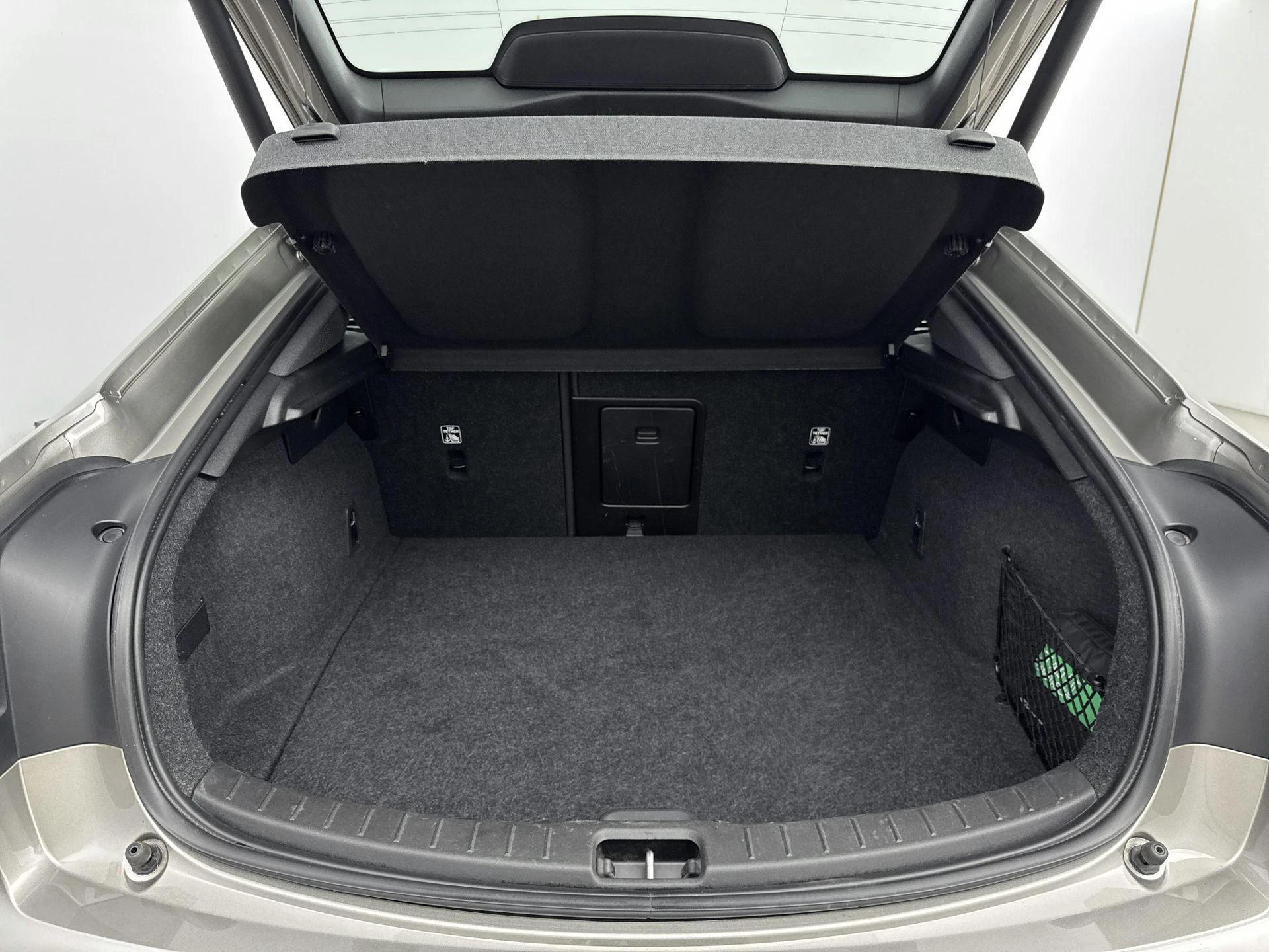 Polestar-2-image-20