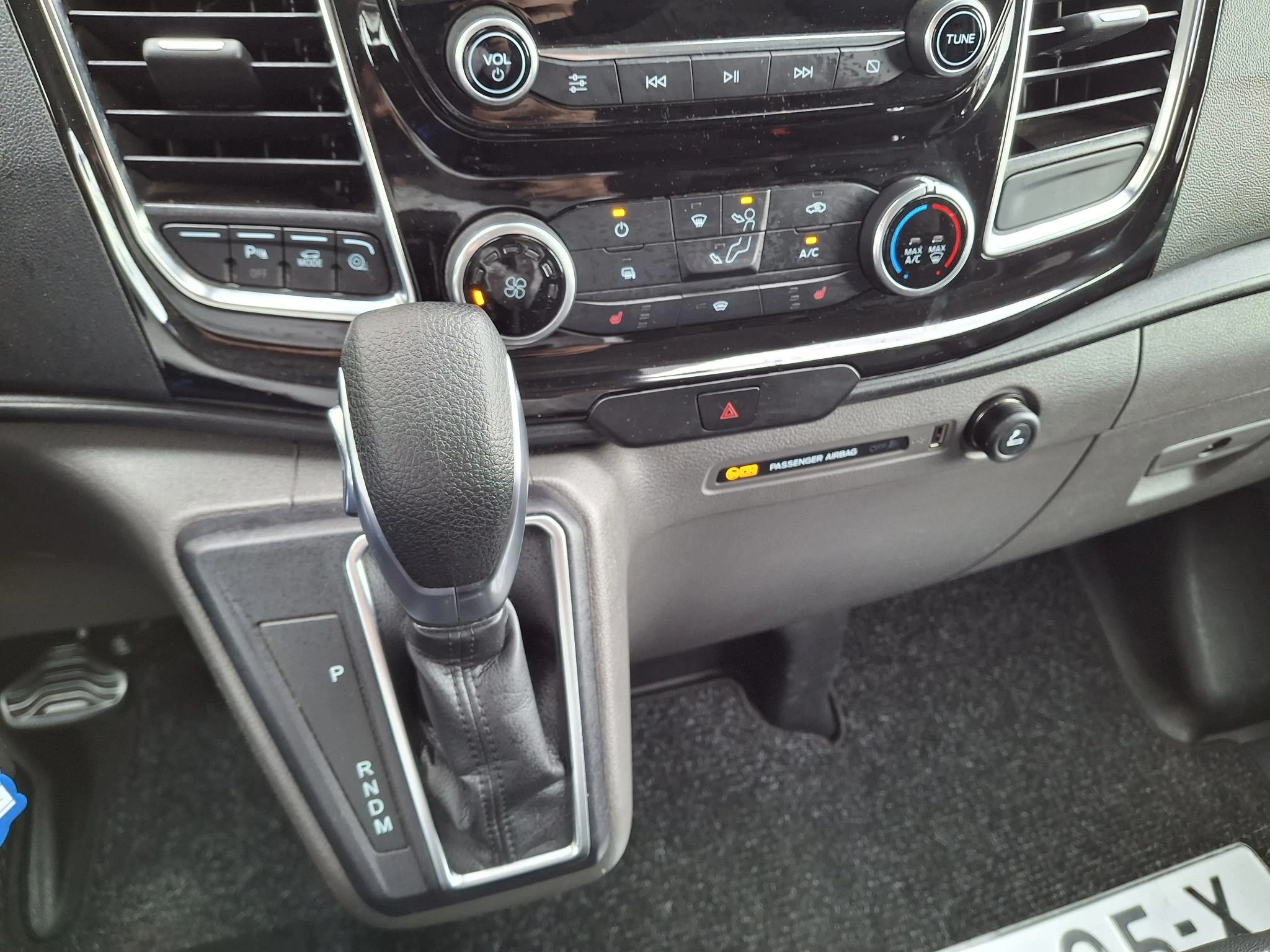 Ford-Transit Custom-image-13