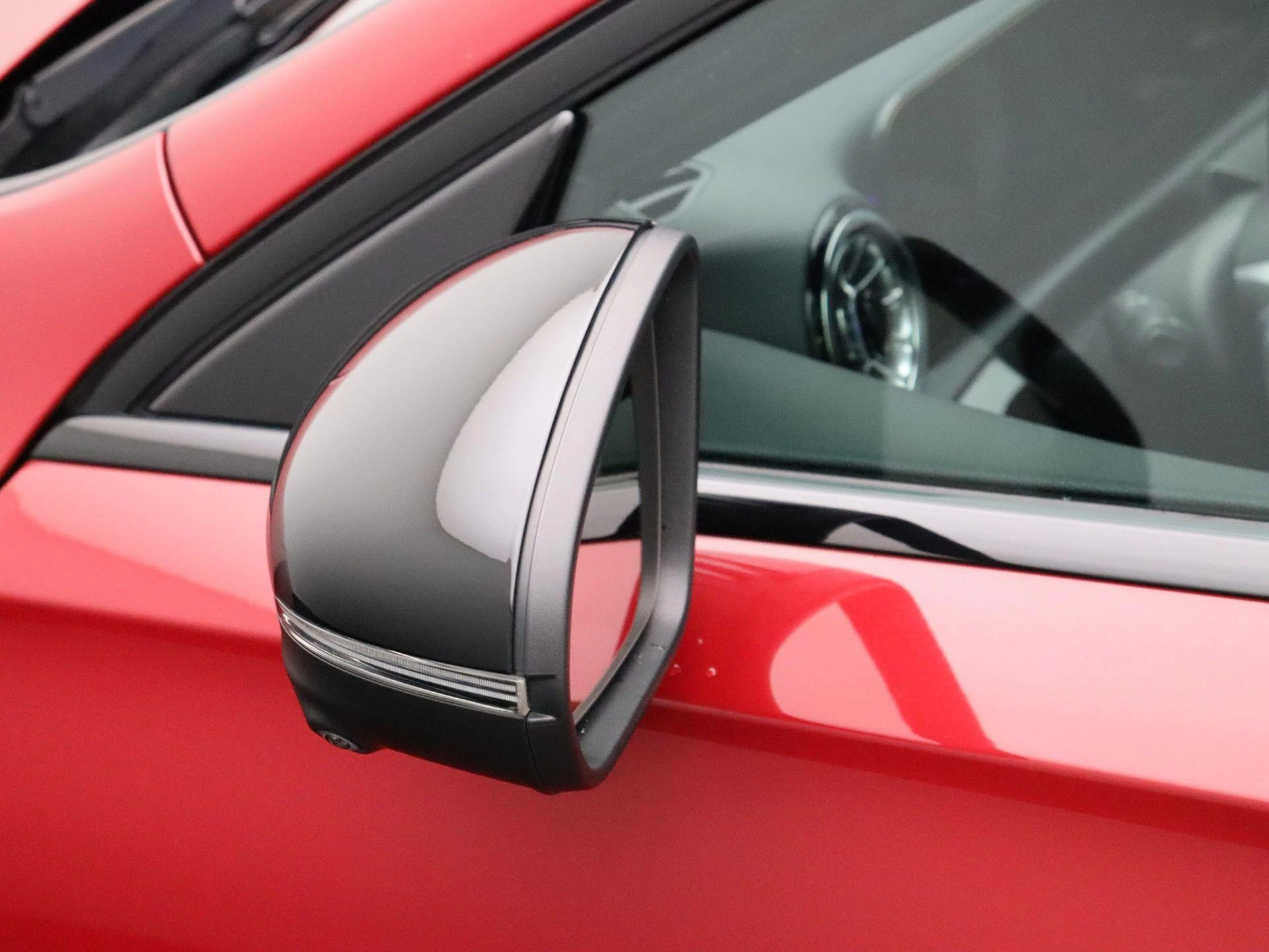 Mercedes-Benz-A-Klasse-image-7