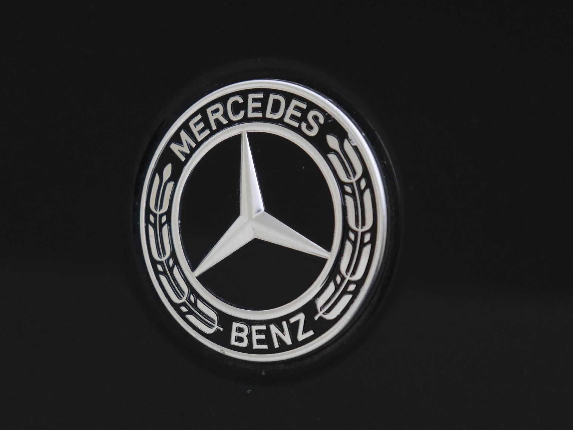 Mercedes-Benz-GLA-image-25