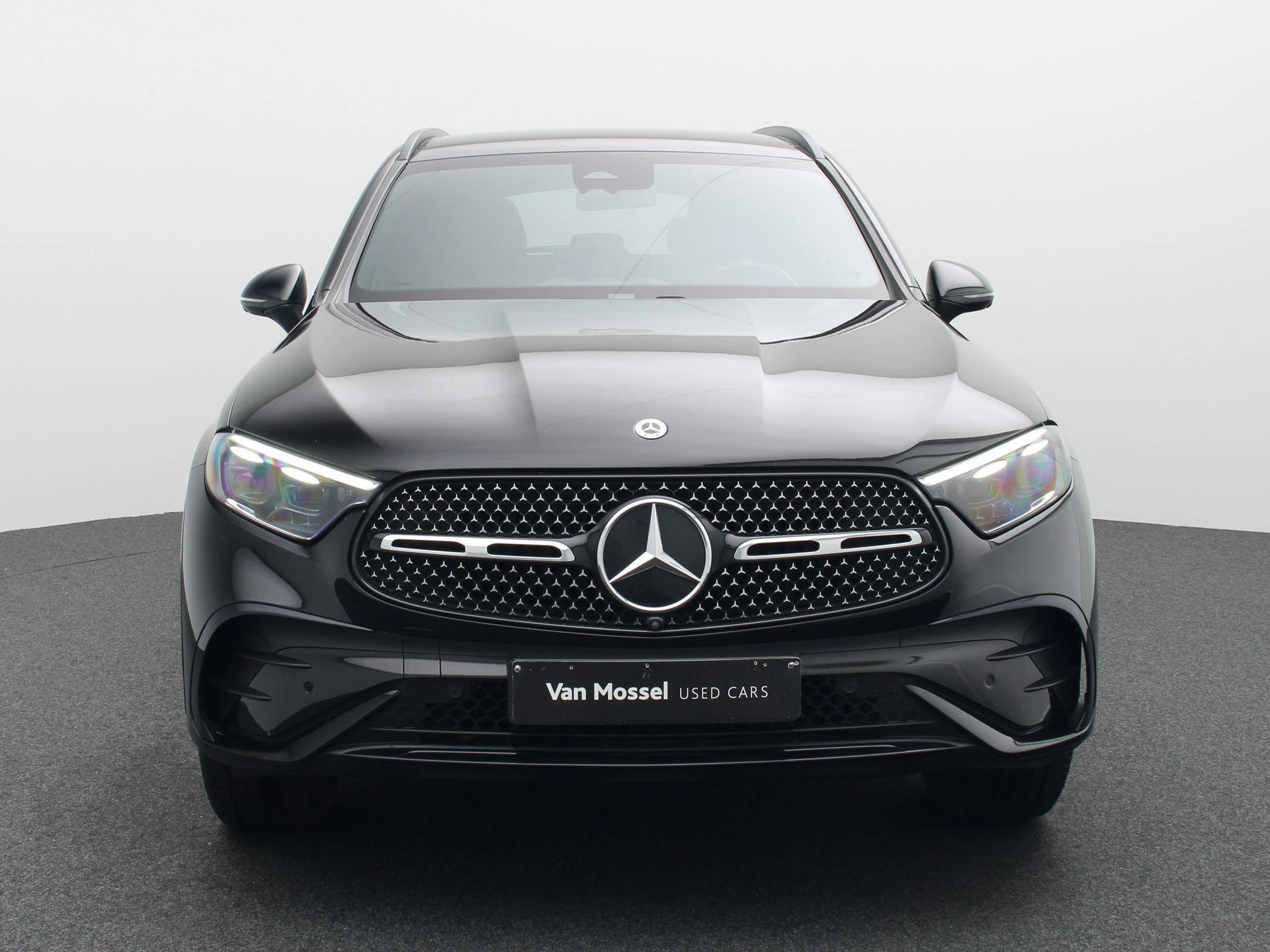 Mercedes-Benz-GLC-image-2