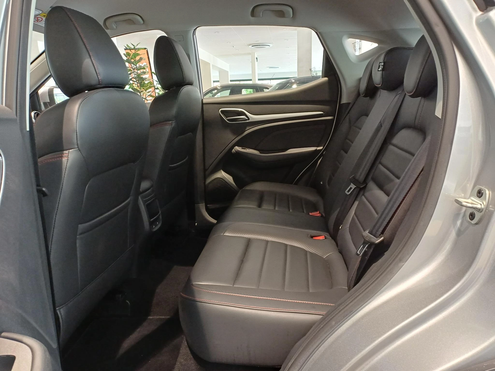 MG ZS Luxury