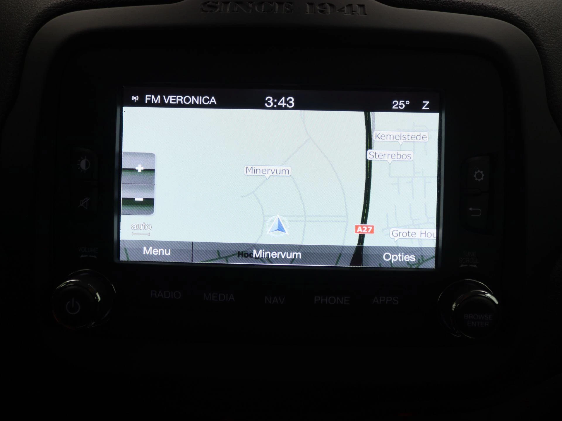 Jeep-Renegade-image-8