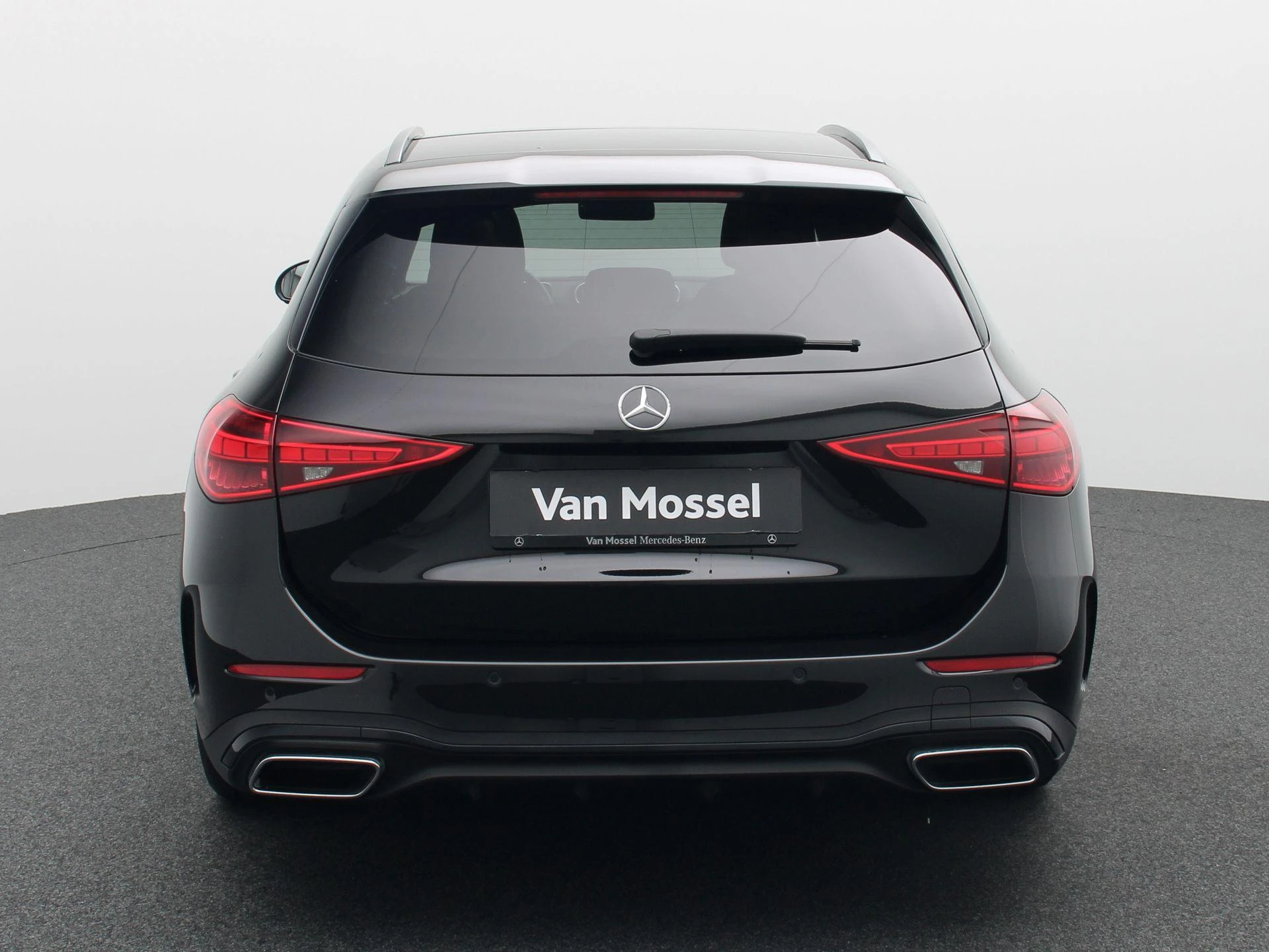 Mercedes-Benz-C-Klasse-image-4
