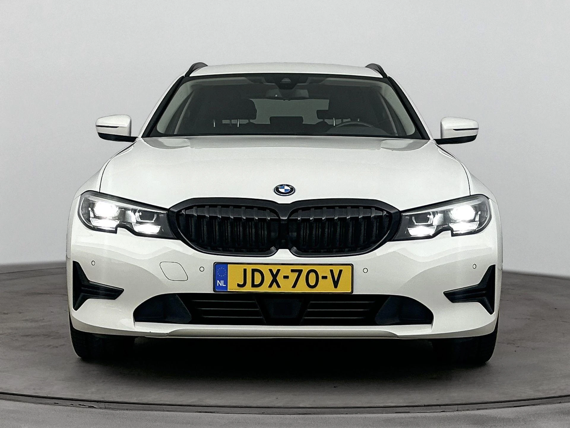 BMW-3 Serie-image-4