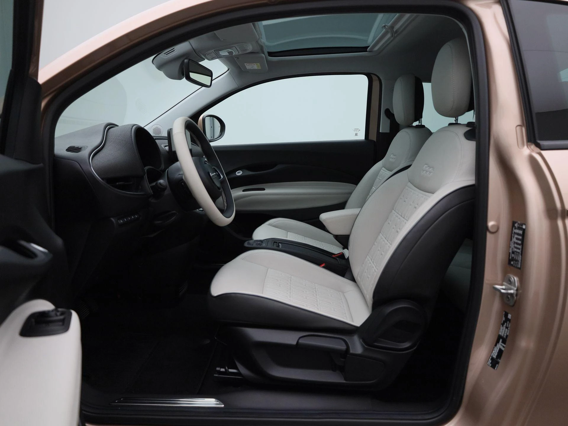 Fiat-500e-image-10