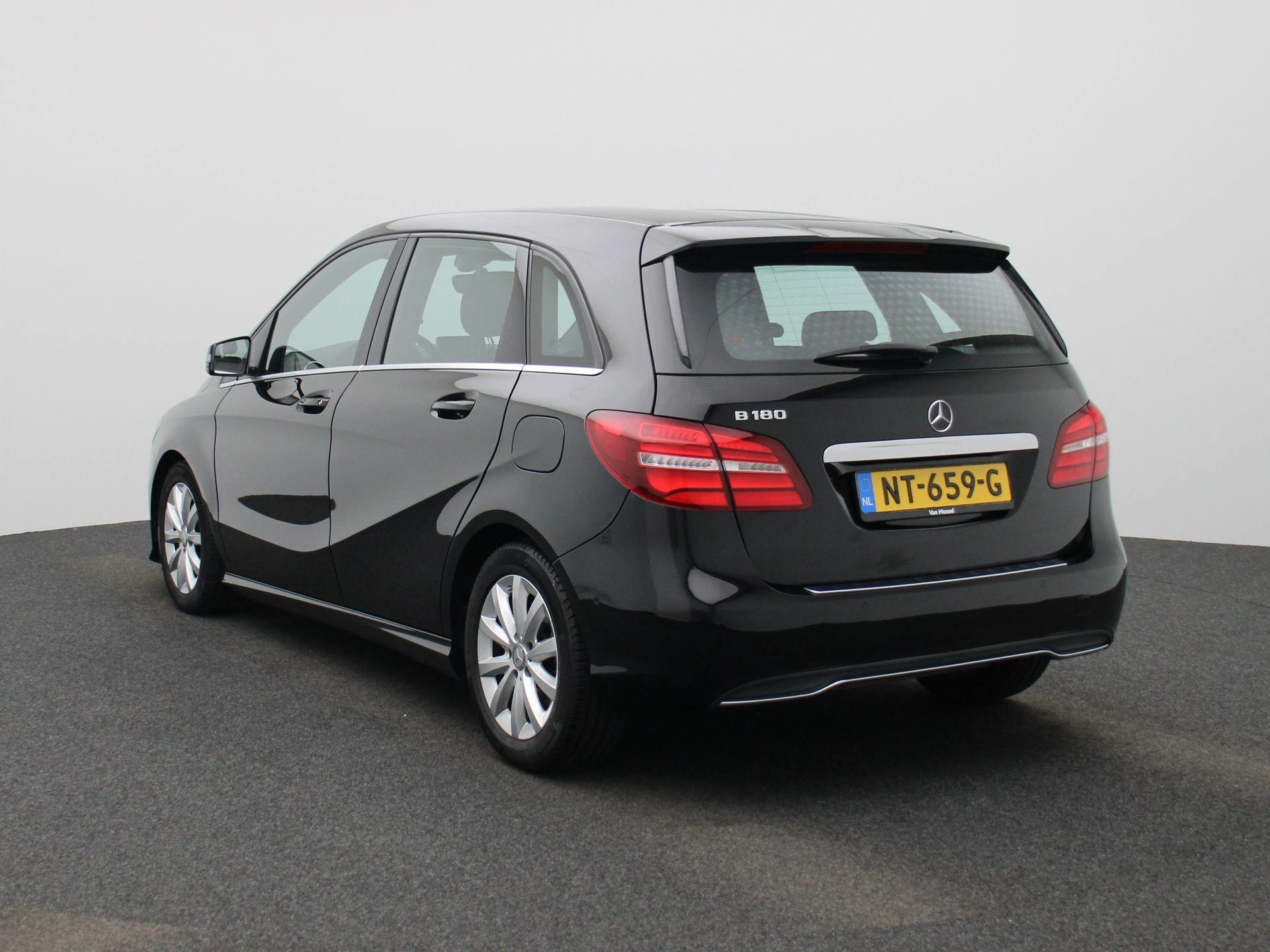 Mercedes-Benz-B-Klasse-image-1