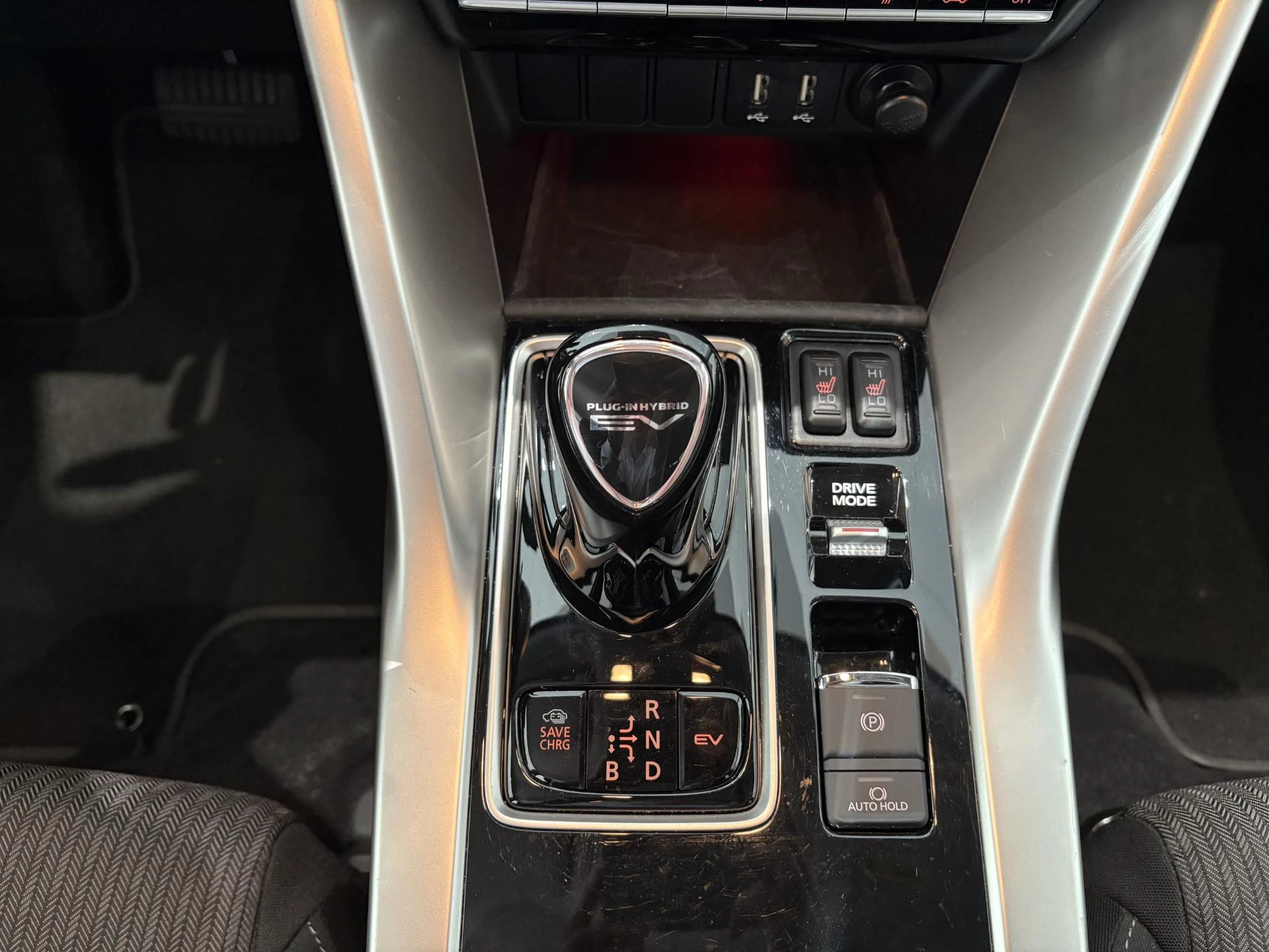 Mitsubishi-Eclipse Cross-image-14