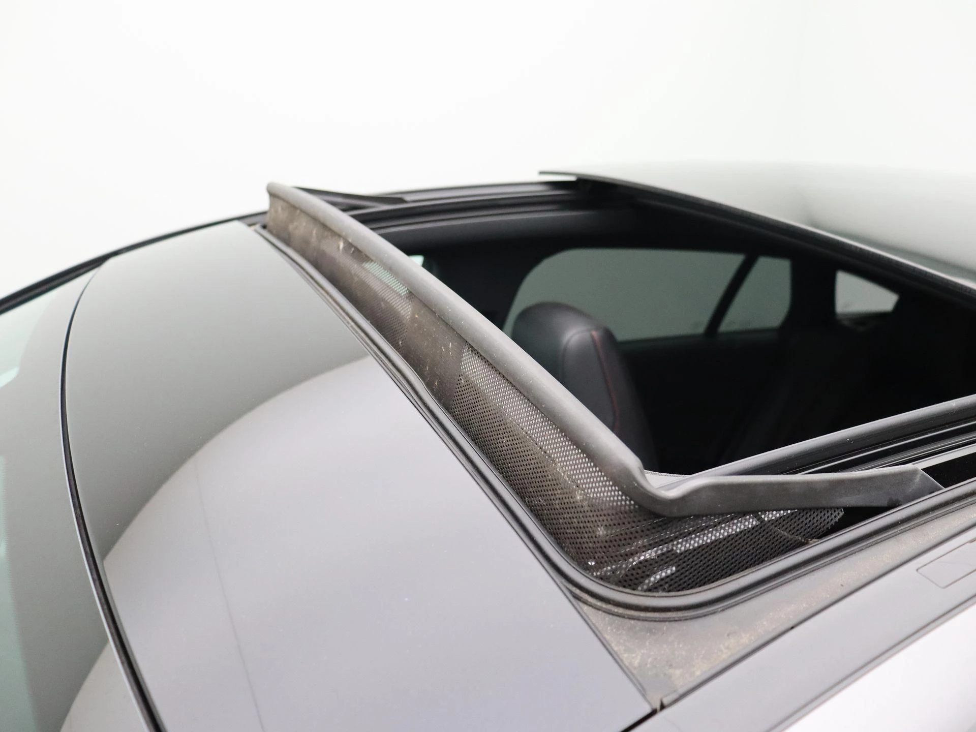 Mercedes-Benz CLA 180 AMG LINE Shooting Brake + PANORAMISCH DAK + CAMERA + NIGHTPAKKET +