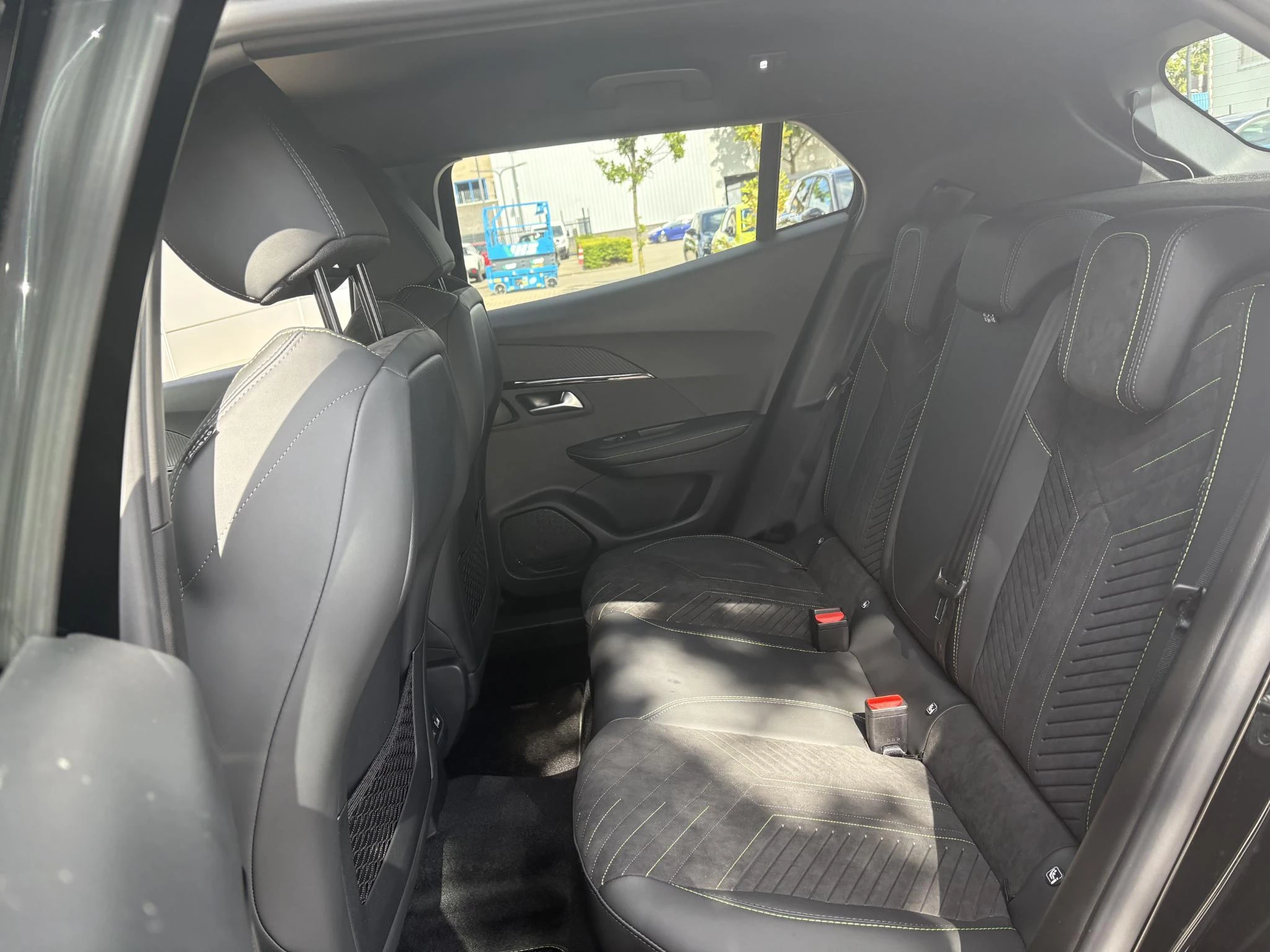 Peugeot-2008-image-17