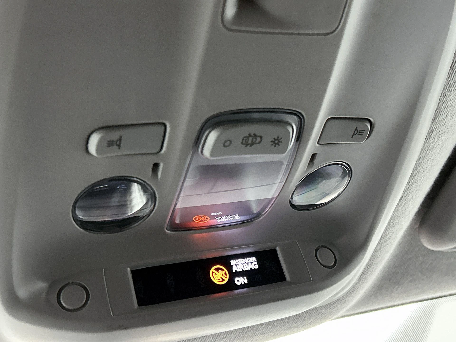 Opel-Vivaro-image-9
