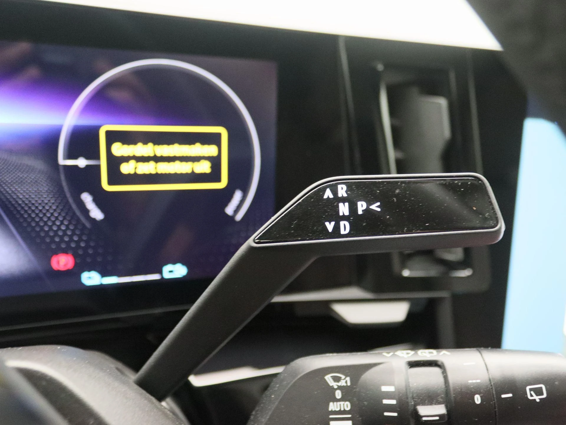 Renault Espace E-Tech full hybrid 200 iconic 7p.