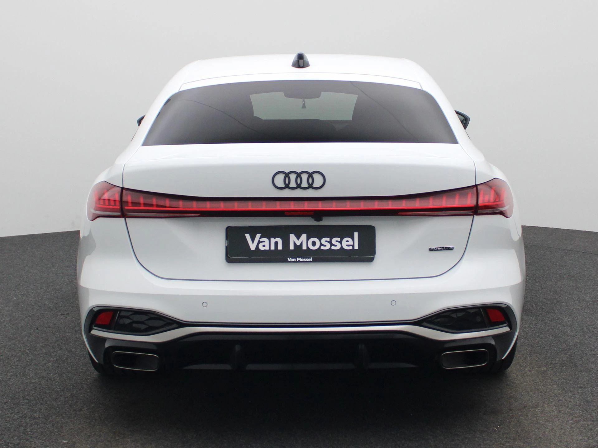 Audi A5 Limousine 2.0 e-hybrid quattro S edition 299 PK