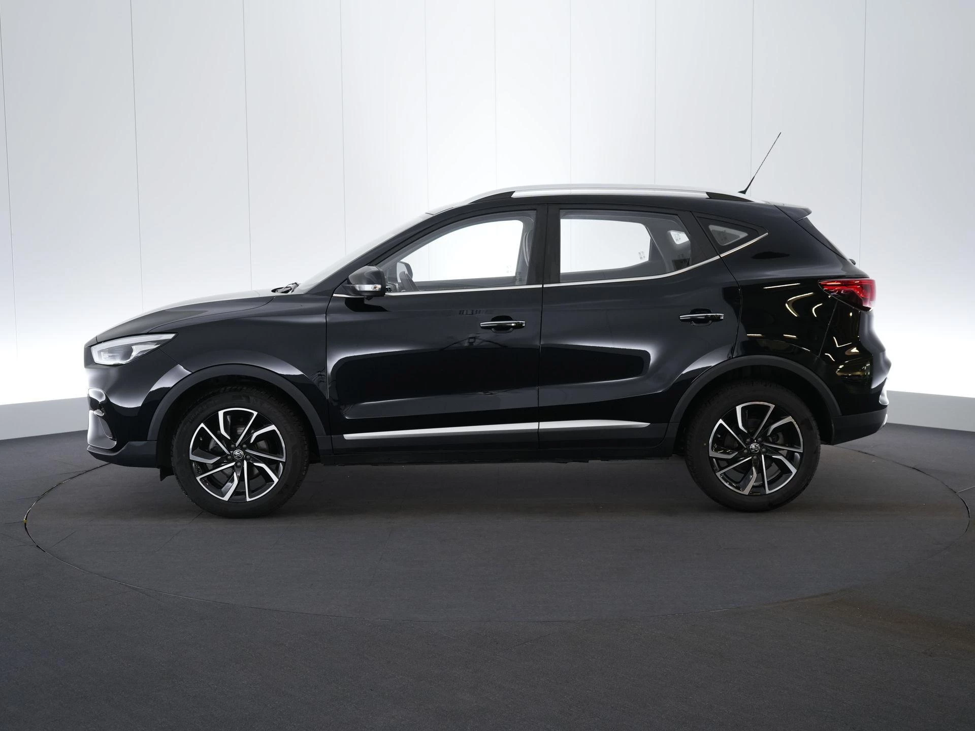 MG-ZS-image-3