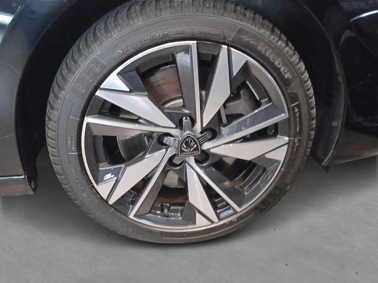 Peugeot 308 1.6 Hybrid 180 S&S EAT8 Allure