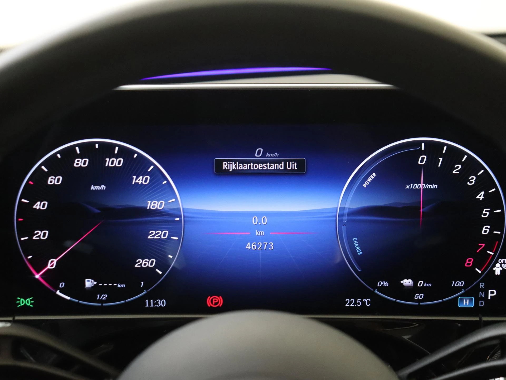 Mercedes-Benz-E-Klasse-image-10