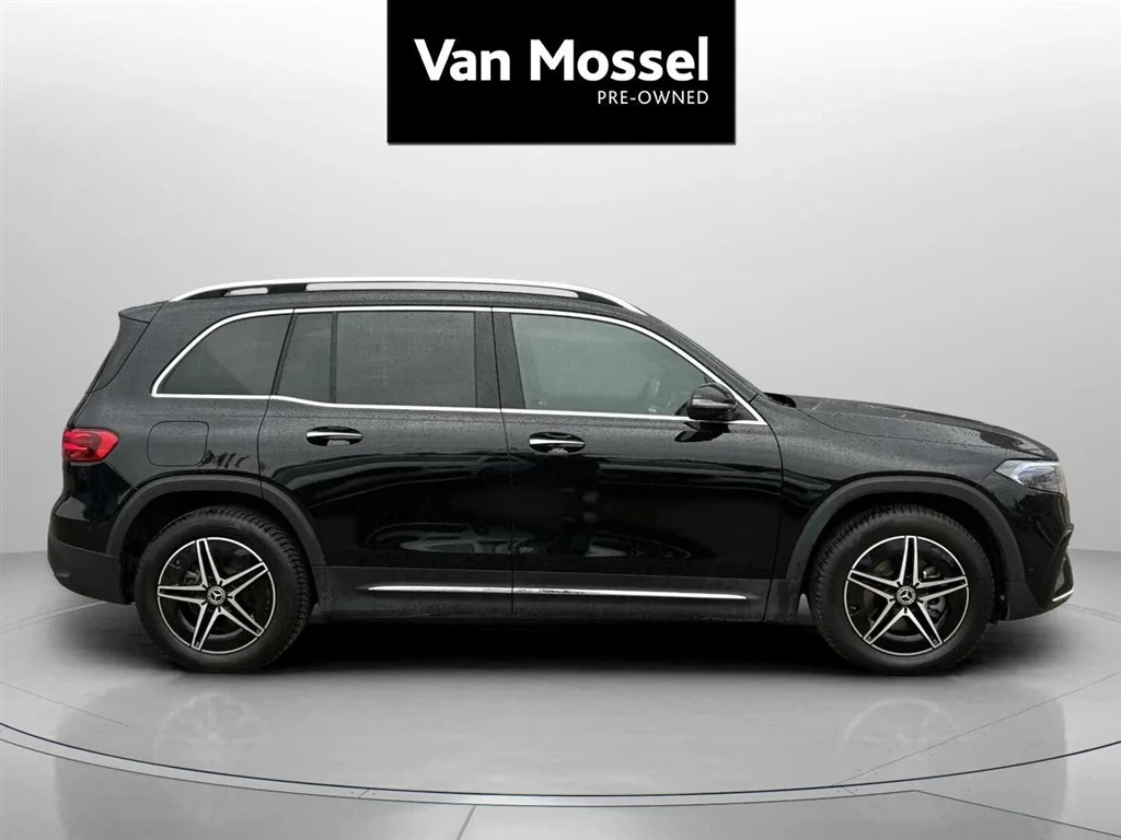Mercedes-Benz-EQB-image-3