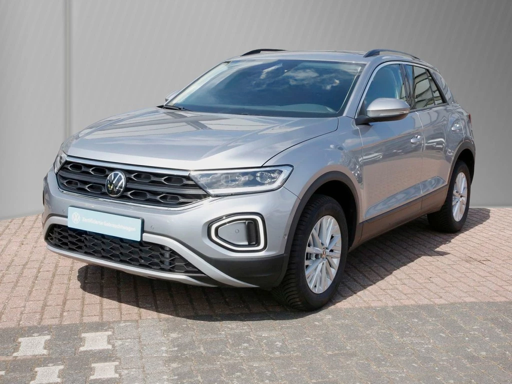 Volkswagen T-Roc 1.5 TSI DSG Life 16" LM NAVI RFK LED SHZ ACC