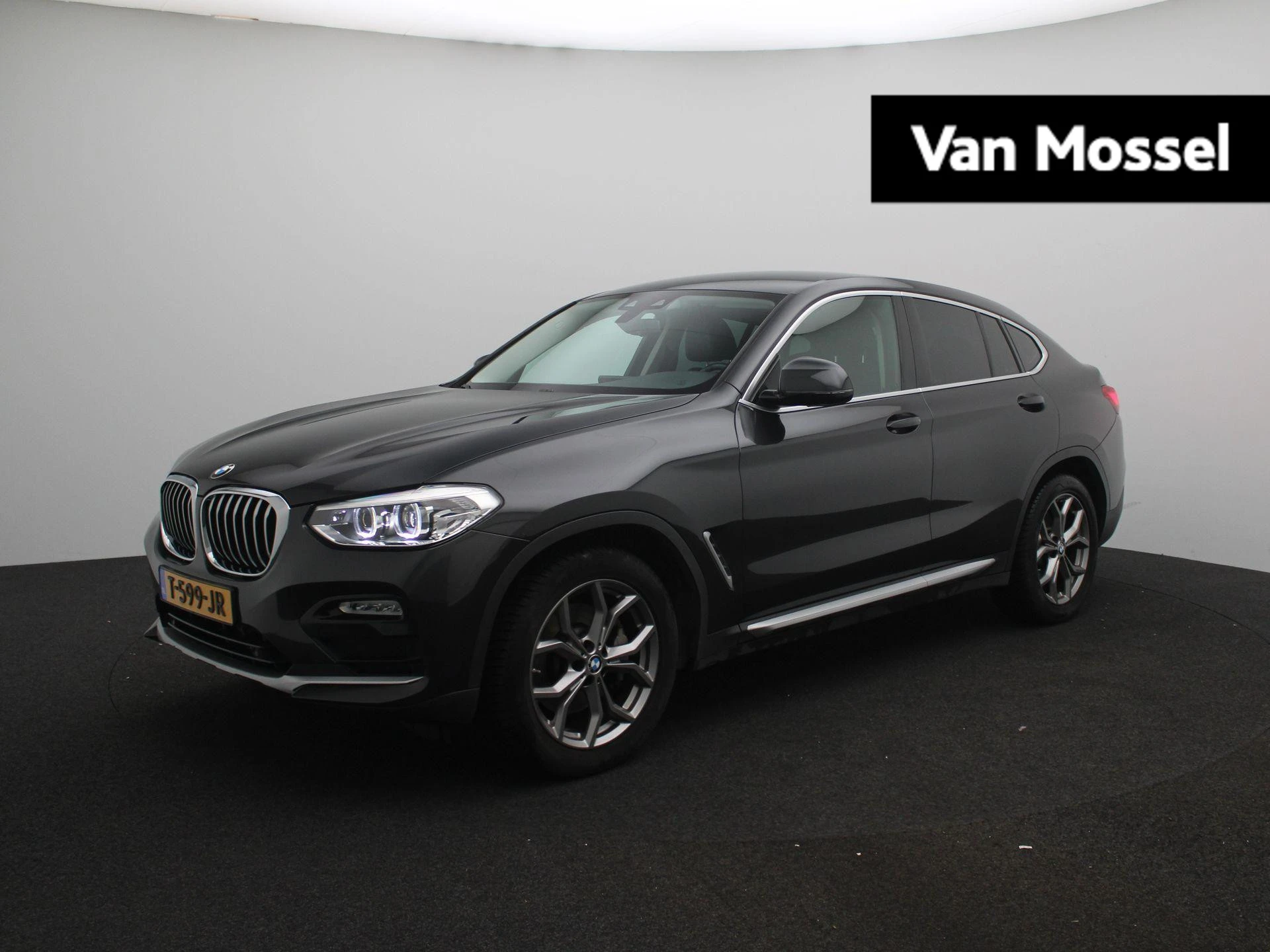 BMW-X4-image-0