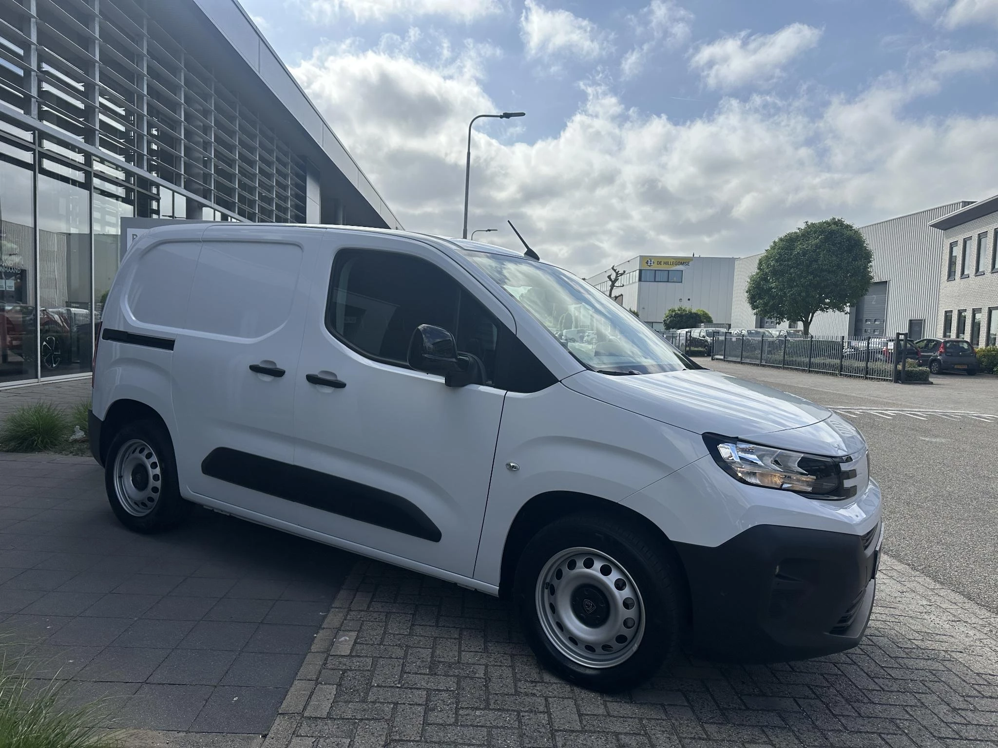 Peugeot-Partner-image-3