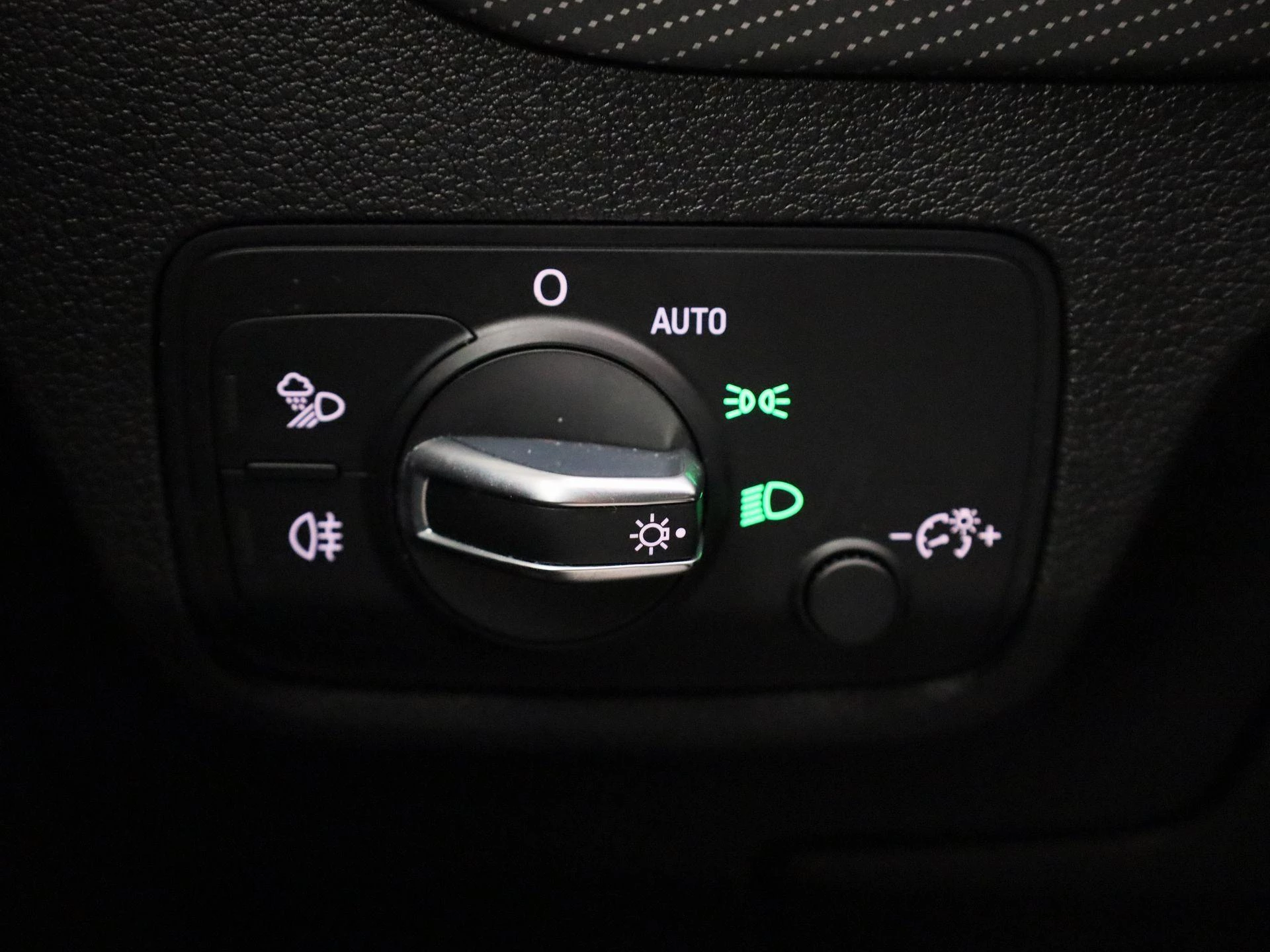 Audi-Q2-image-28