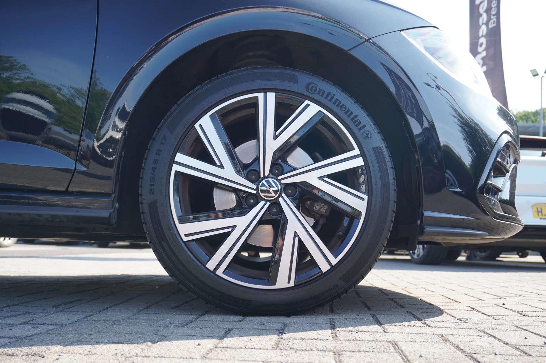 Volkswagen-Polo-image-20
