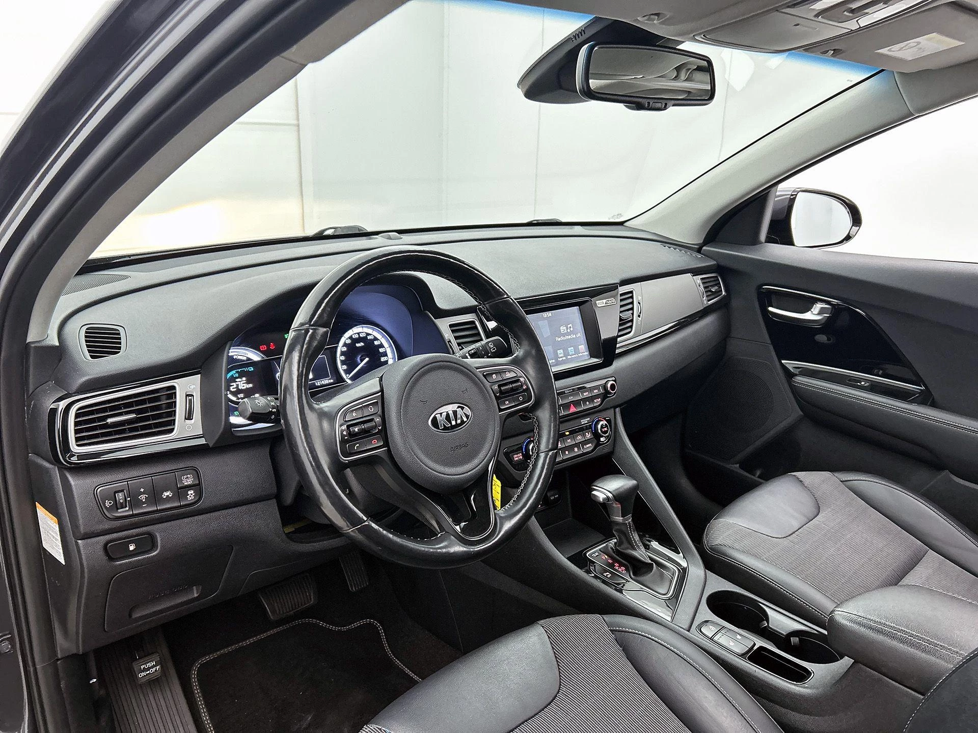 Kia-Niro-image-20