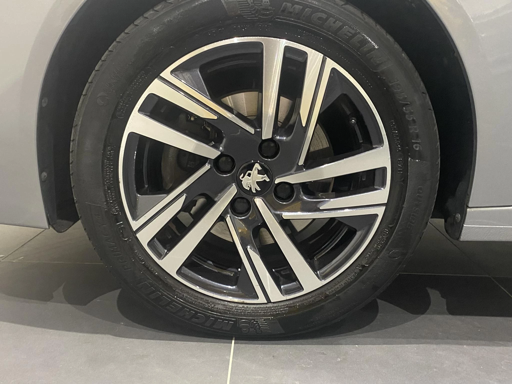 Peugeot-208-image-18
