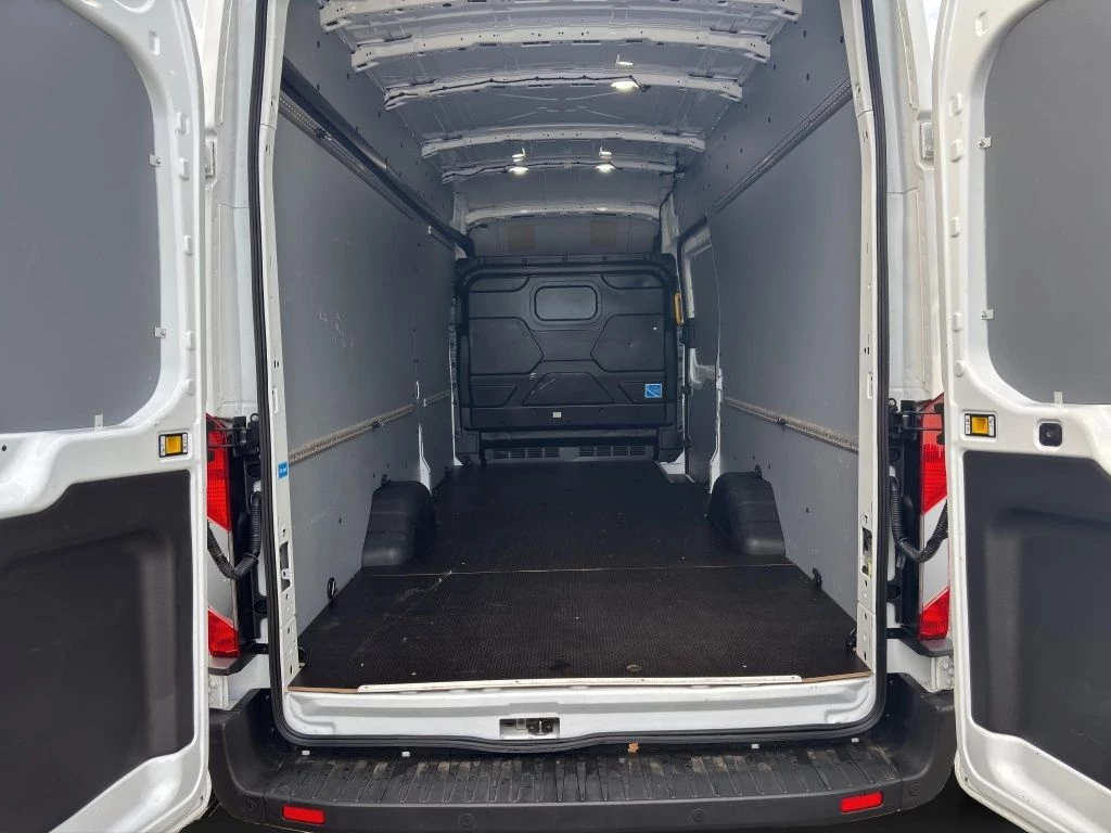 Ford-Transit-image-9