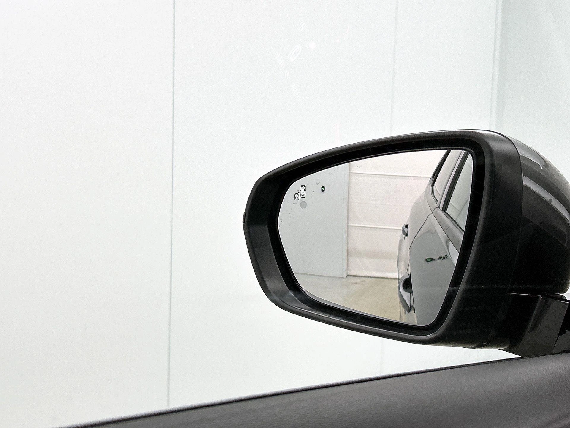 Opel-Grandland X-image-16