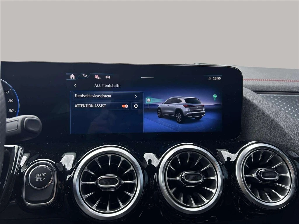 Mercedes-Benz-EQA-image-16