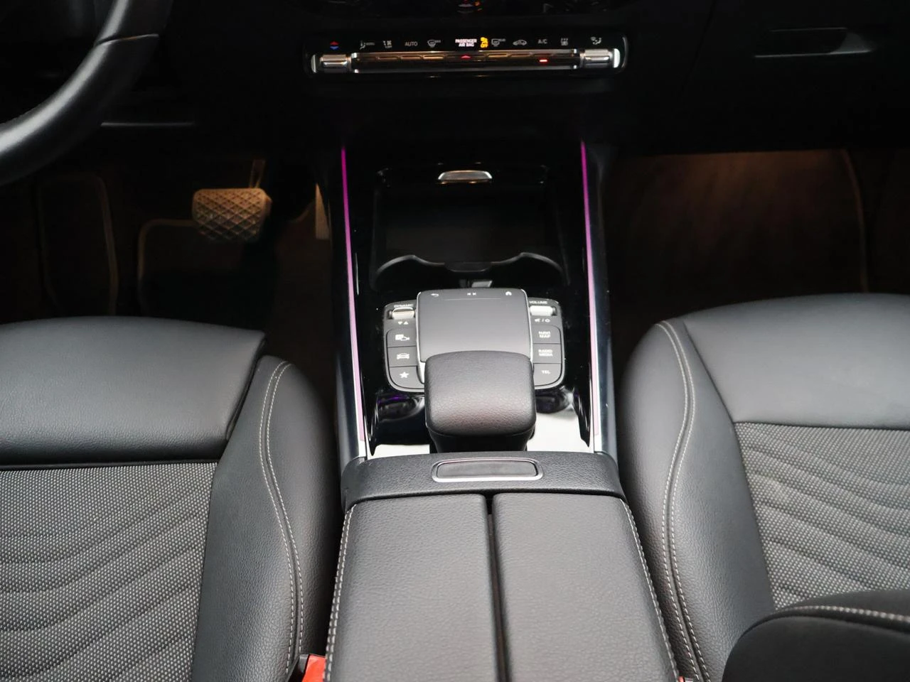 Mercedes-Benz-EQA-image-29