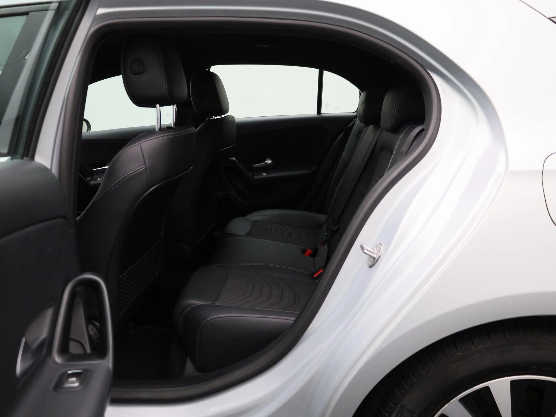 Mercedes-Benz-Classe A-image-9