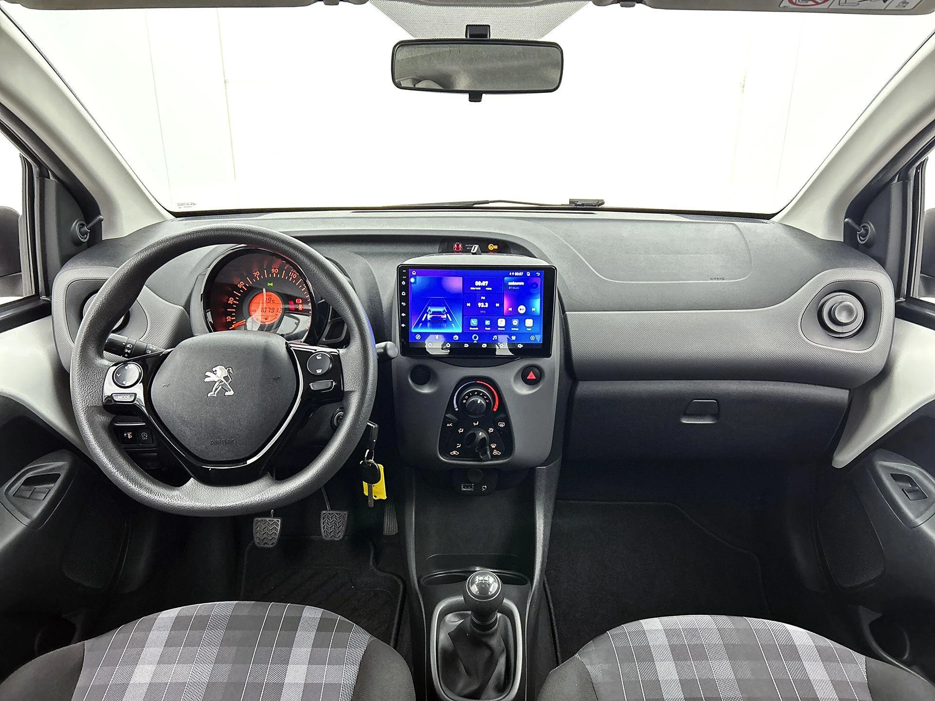 Peugeot-108-image-17