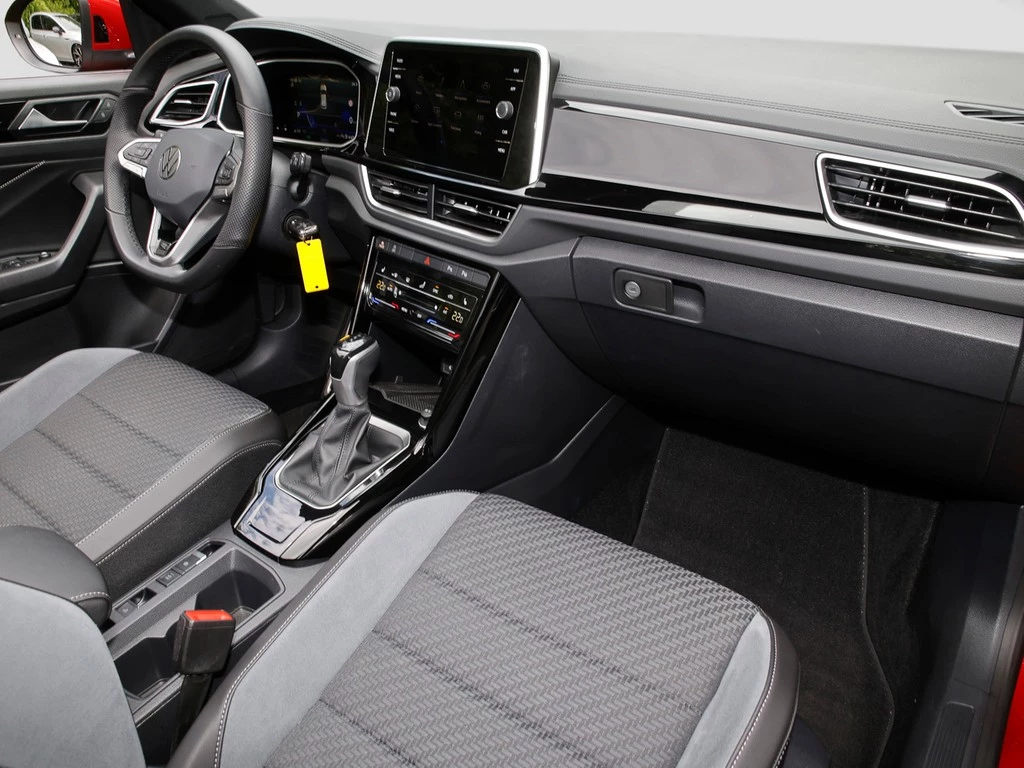 Volkswagen T-Roc Cabriolet 1.5 TSI DSG R-Line "2,49%" AHK, Navi., Tel., ACC, PDC, SHZ,
