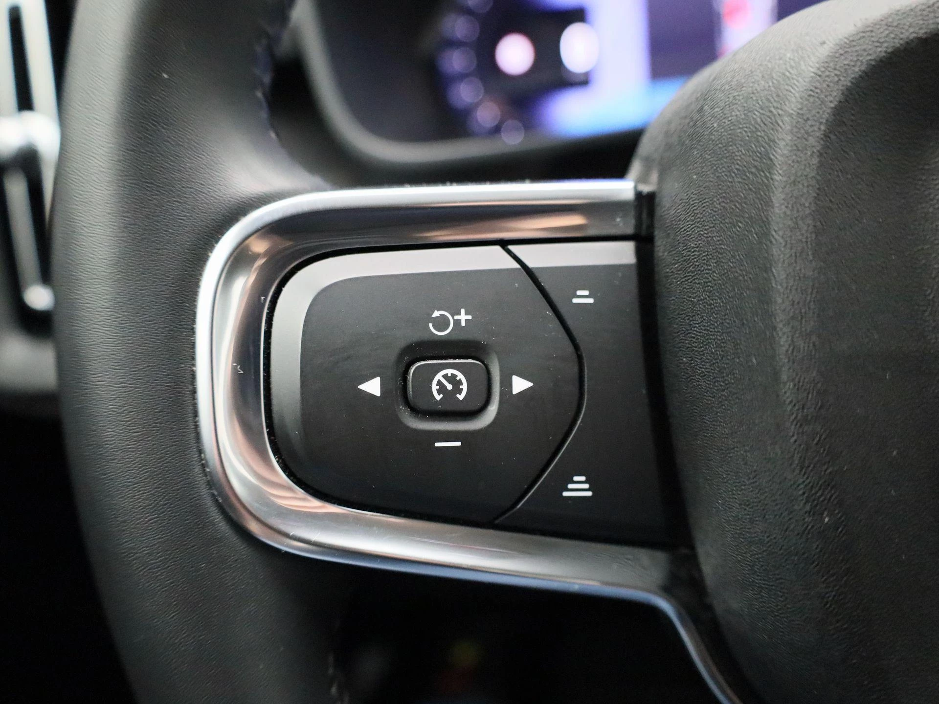 Volvo XC40 B3 Essential DCT