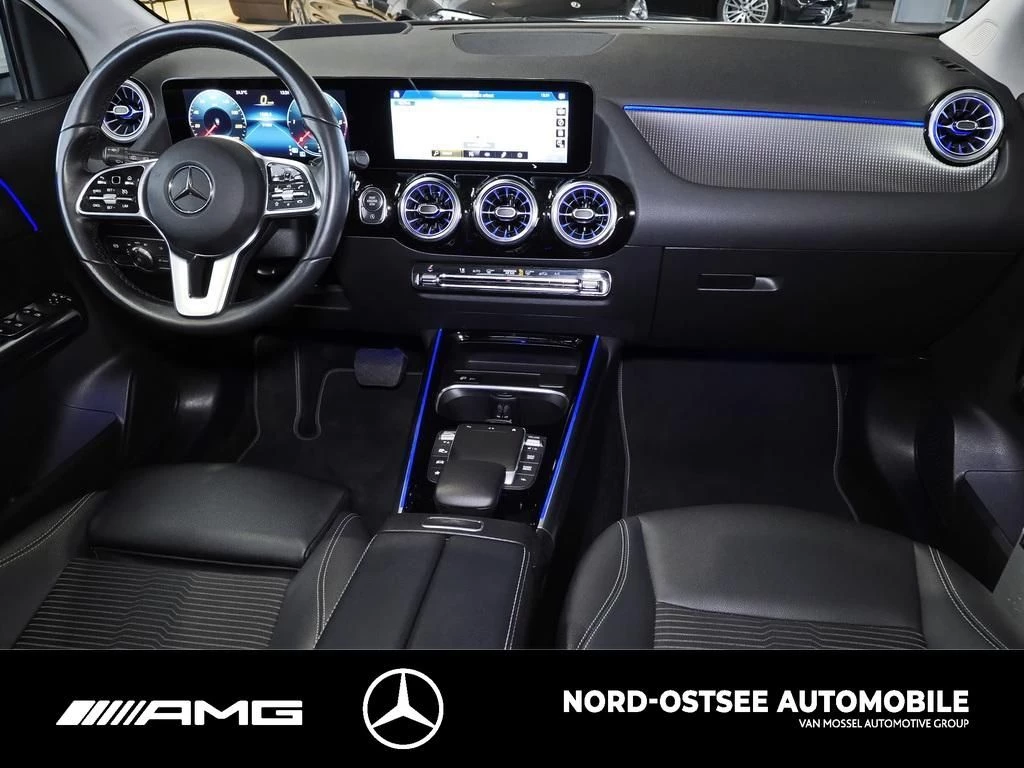 Mercedes-Benz GLA 220 d 4M PROGRESSIVE KAMERA PANO HUD NAVI Progressive