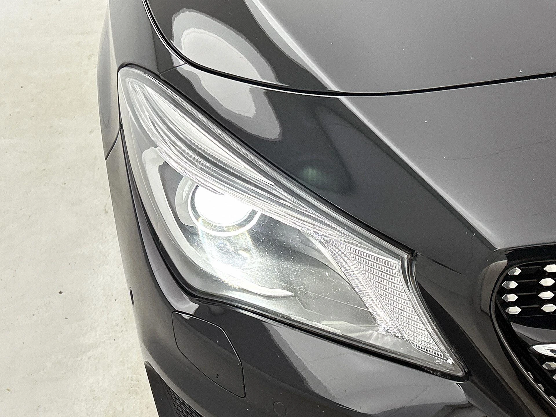 Mercedes-Benz-CLA-image-21