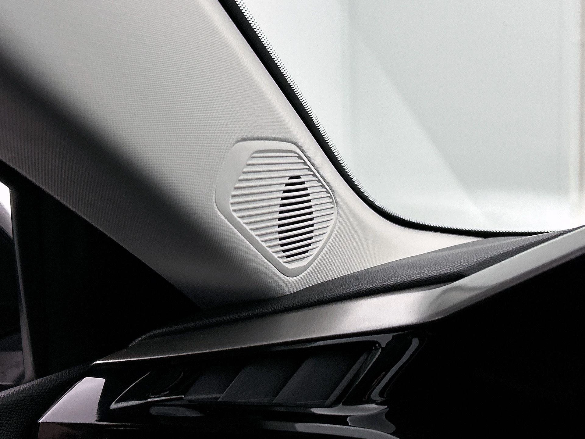 Peugeot-308-image-12