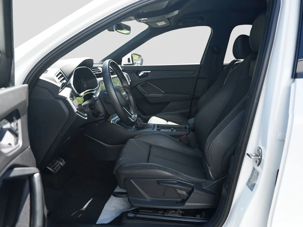 Audi-Q3-image-14