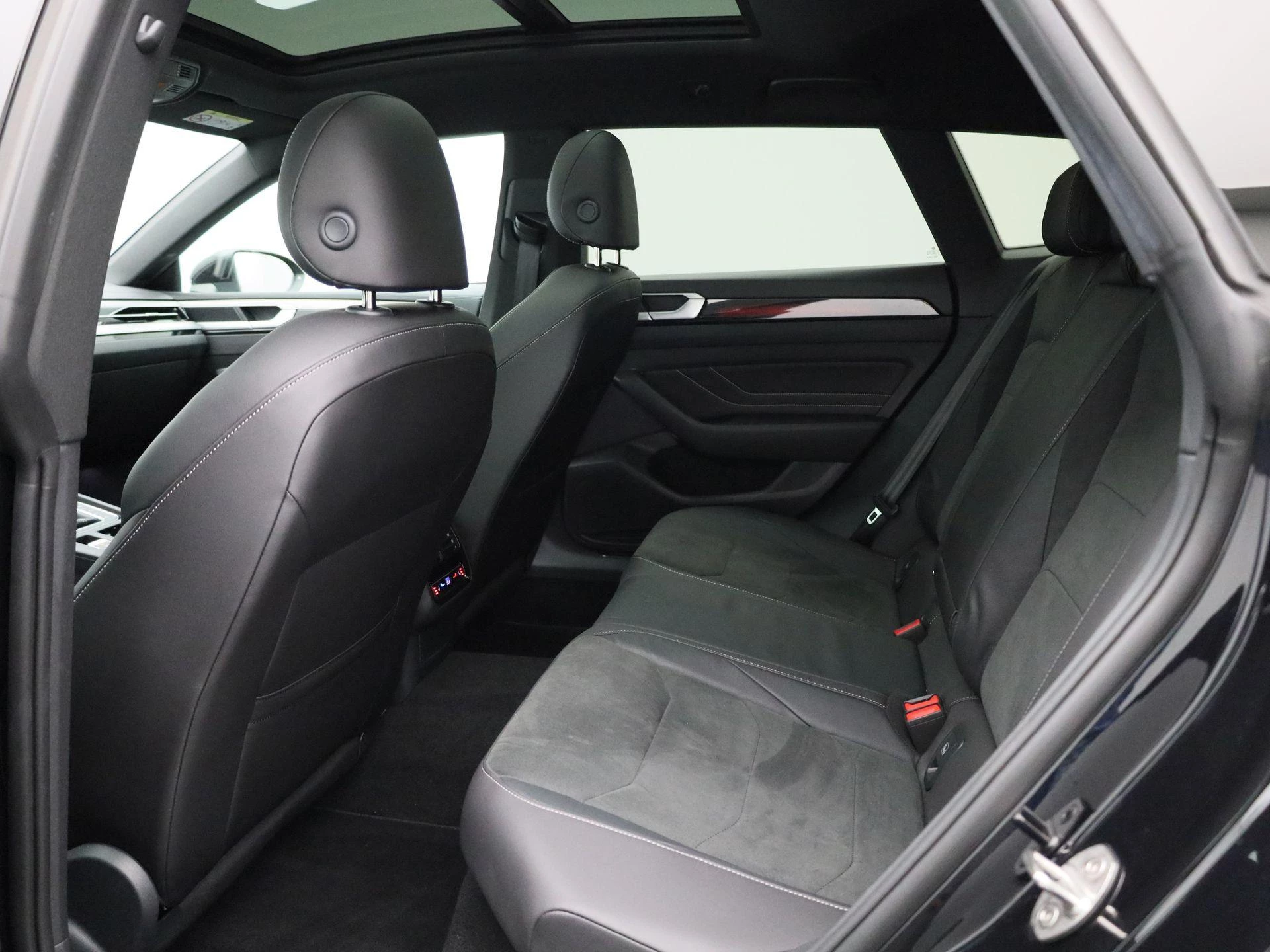 Volkswagen-Arteon-image-9