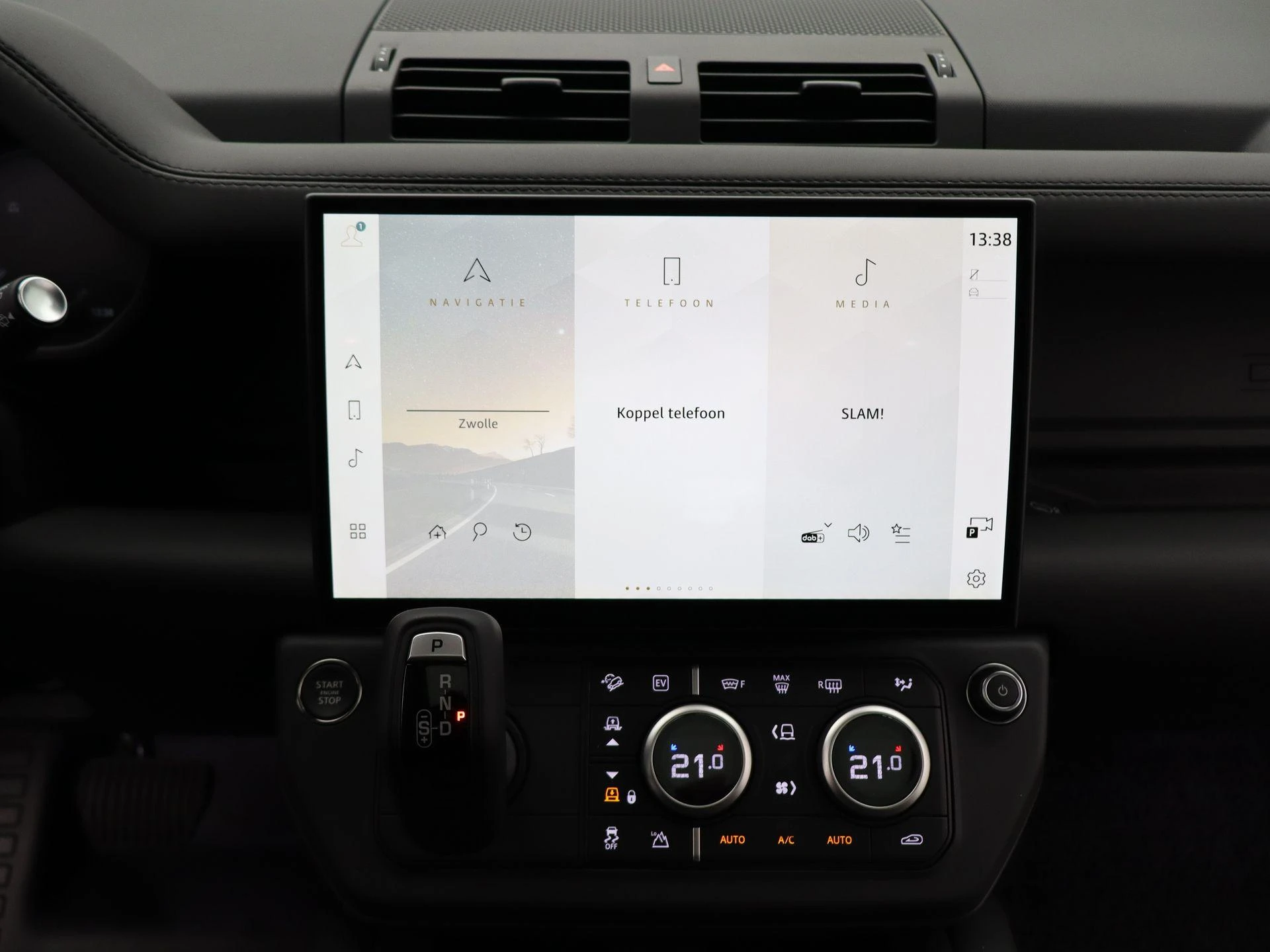 Land Rover-Defender-image-8