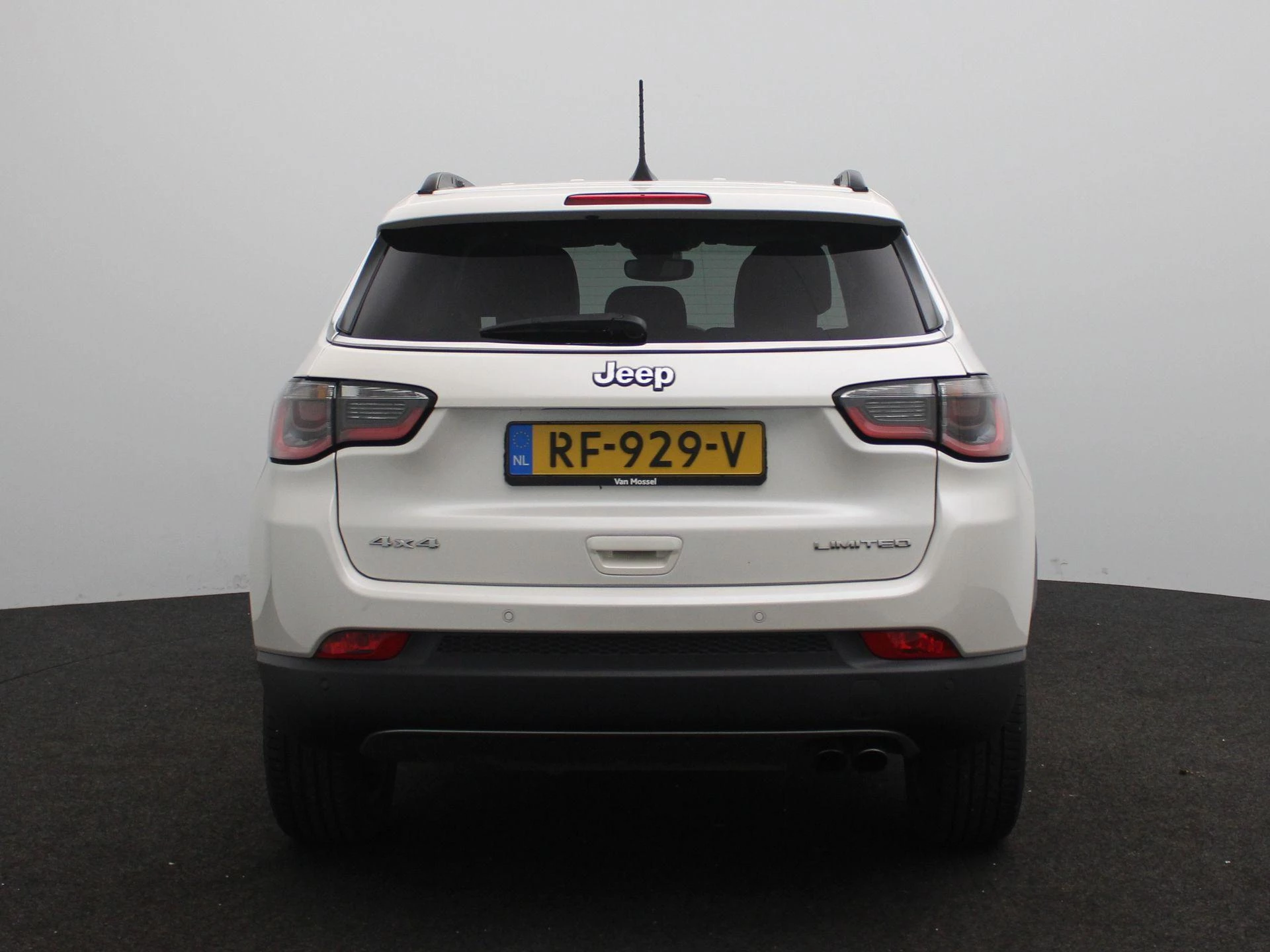 Jeep-Compass-image-4