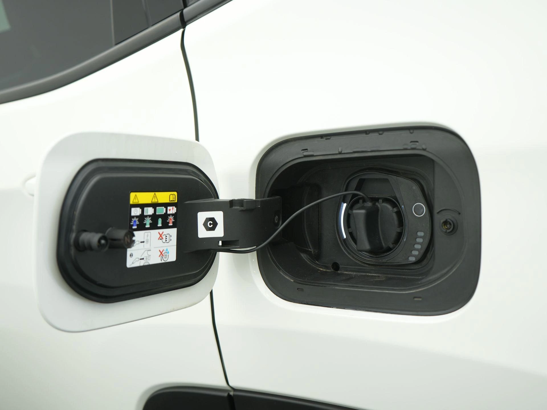 Jeep Compass 4xe 240 Plug-in Hybrid Electric Trailhawk