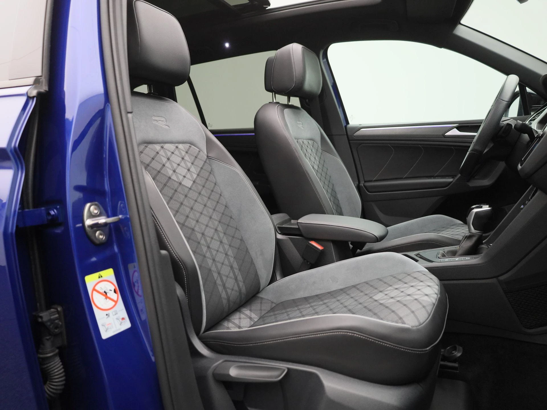 Volkswagen-Tiguan-image-34