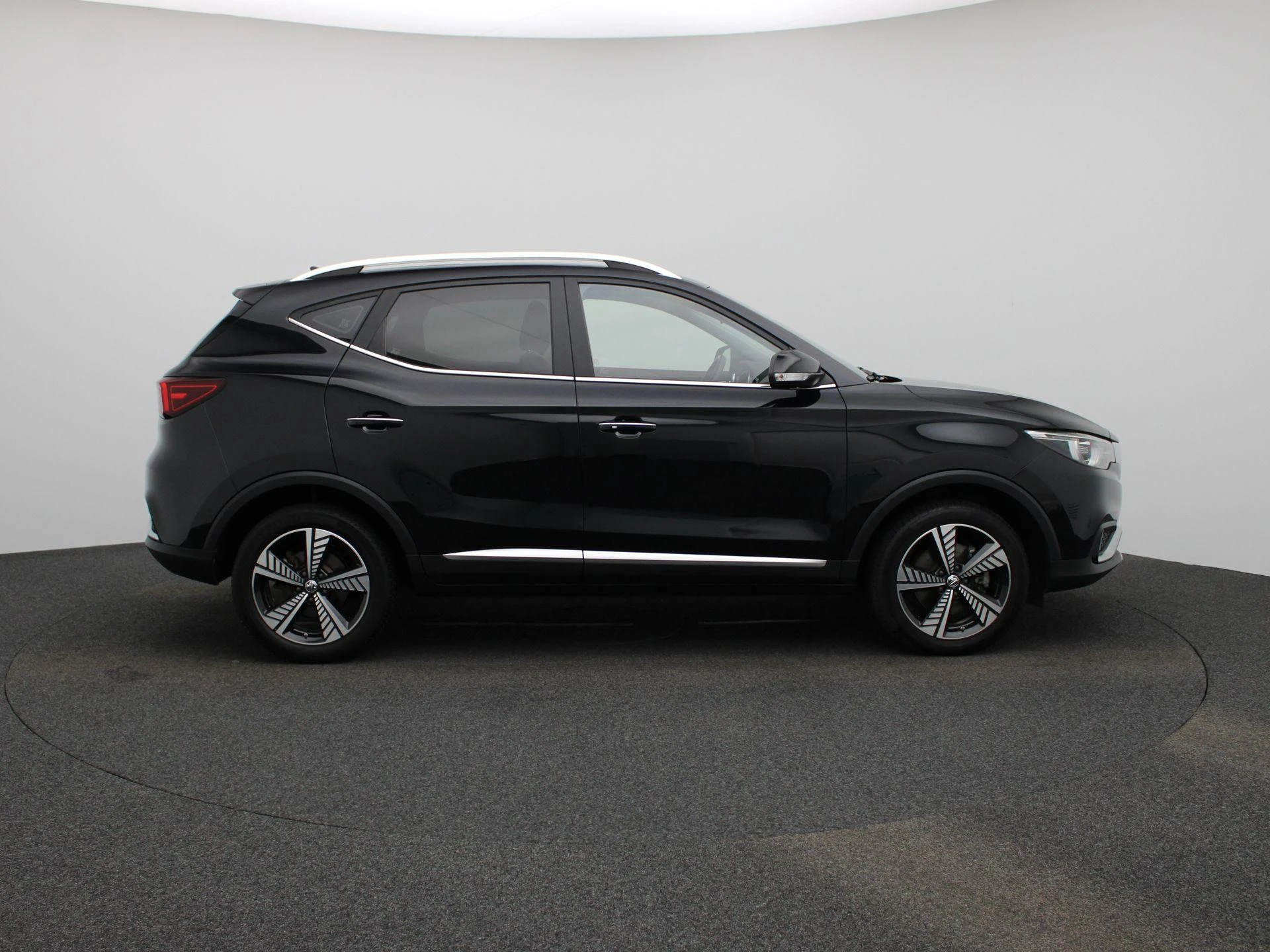 MG-ZS EV-image-5