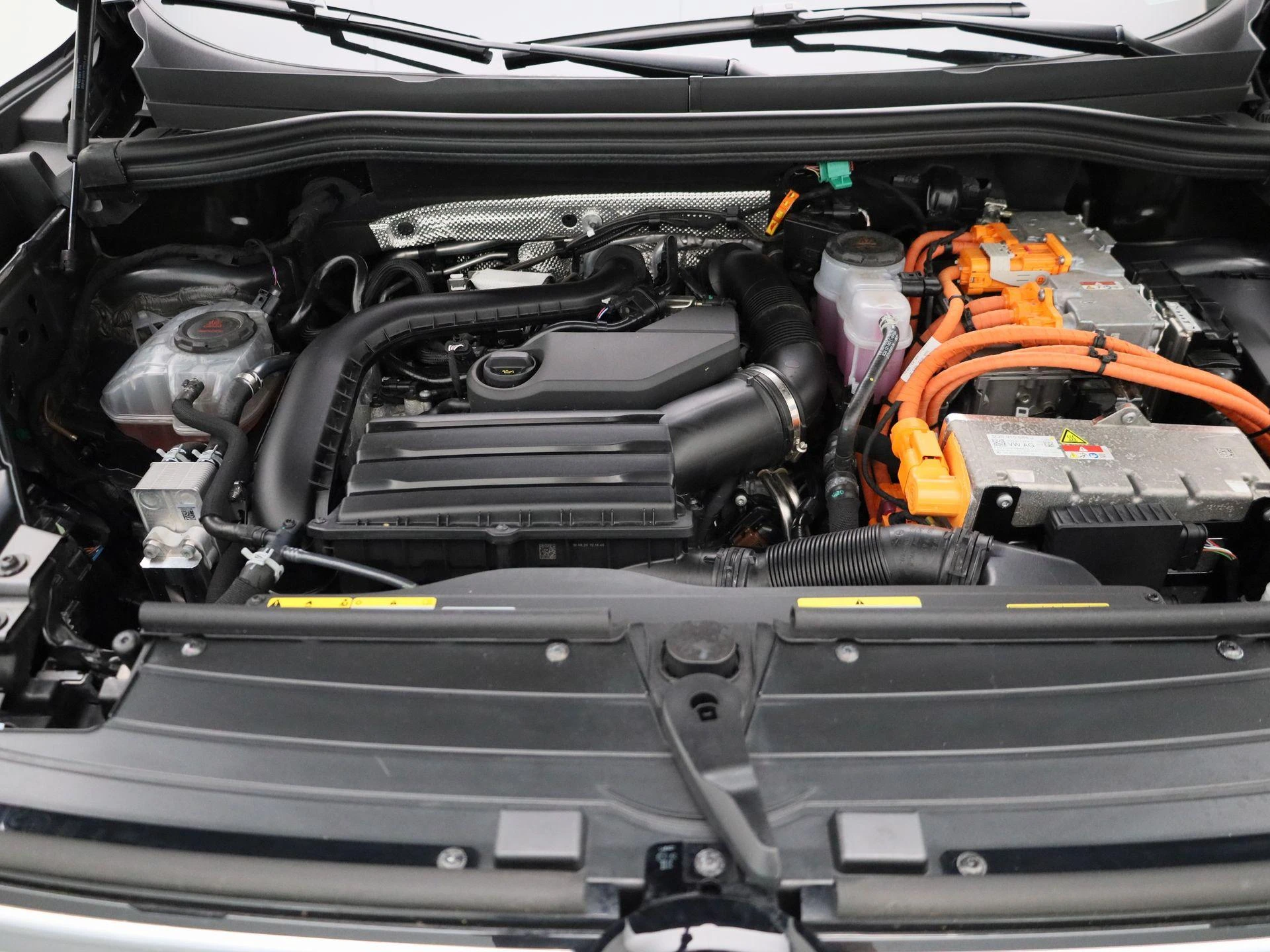 Volkswagen Tiguan 1.5 eHybrid R-Line Edition 204 PK|