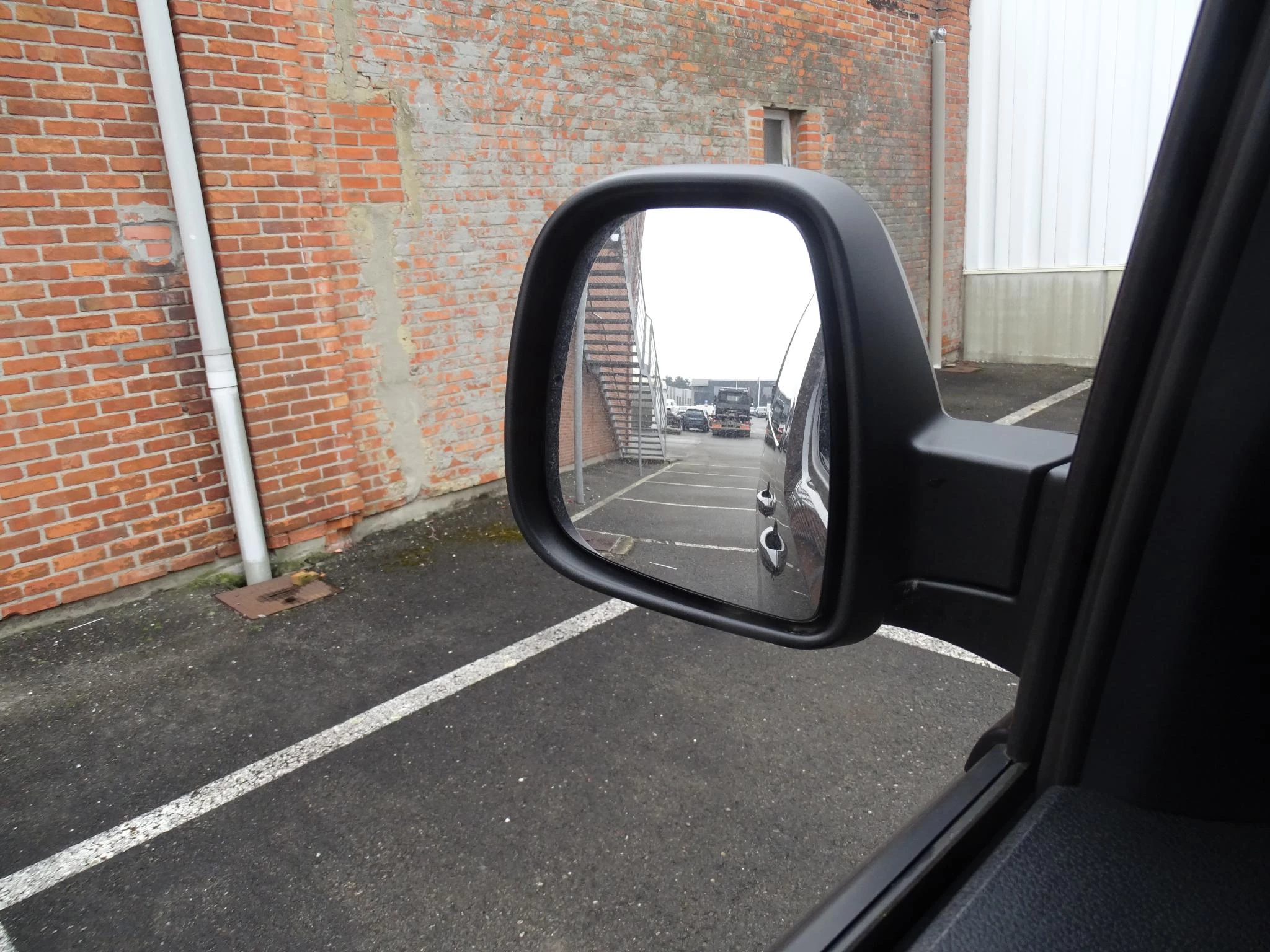 Opel Vivaro 2.0 BlueHDi 180 S&S EAT8 €6.4 DC L3H1